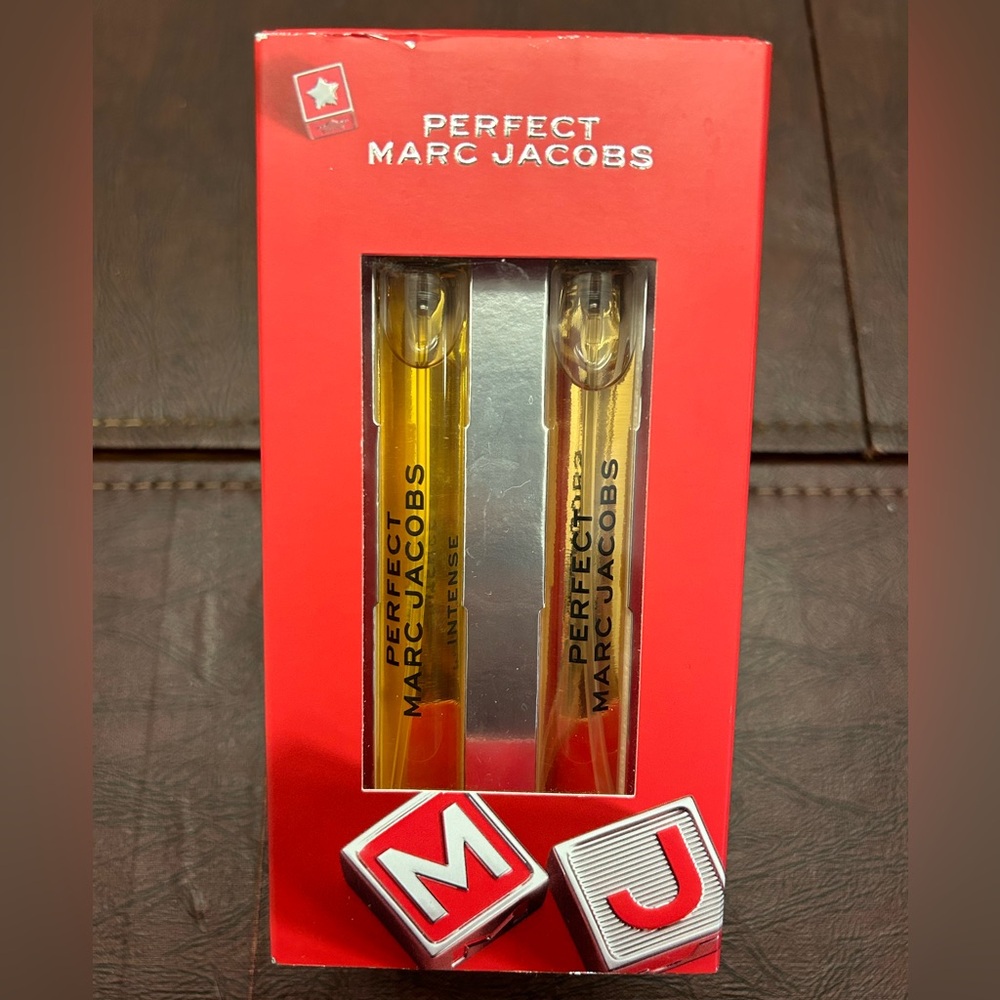 Marc Jacobs PERFECT & Marc Jacobs PERFECT INTENSE eau de parfum sprays
